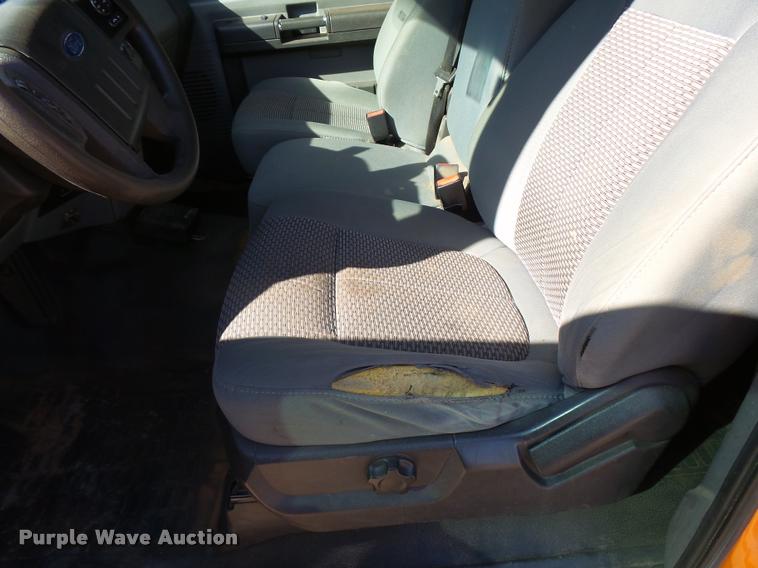 image for item L3303 2011 Ford F250 Super Duty SuperCab pickup truck