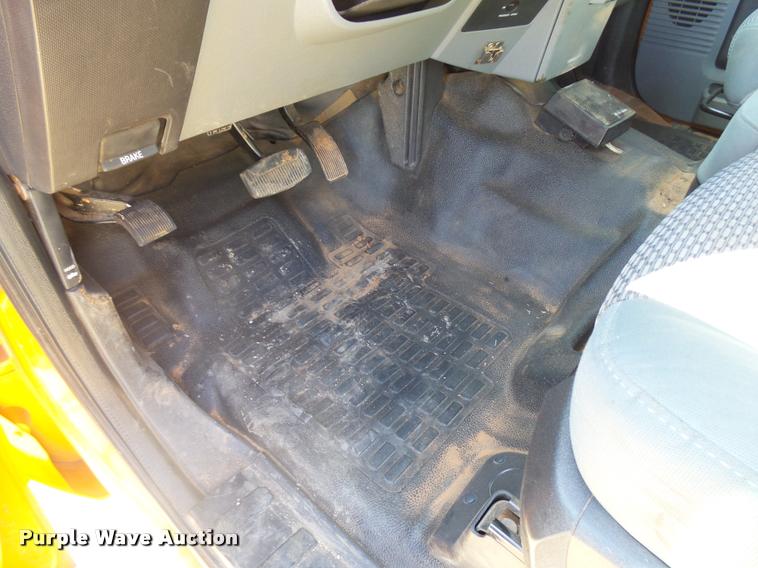 image for item L3303 2011 Ford F250 Super Duty SuperCab pickup truck