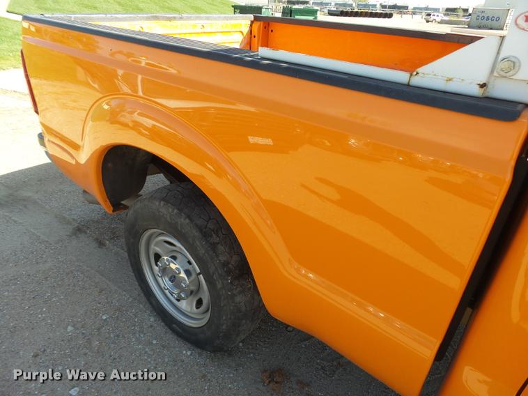 image for item L3303 2011 Ford F250 Super Duty SuperCab pickup truck