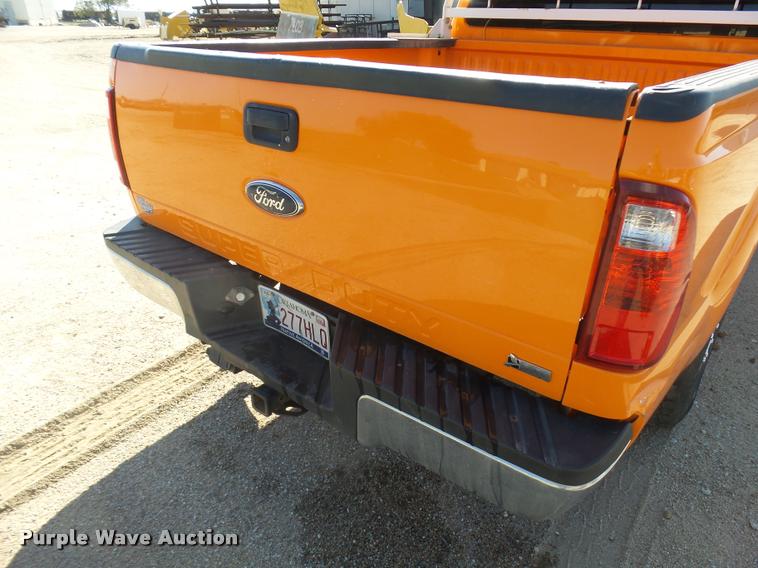 image for item L3303 2011 Ford F250 Super Duty SuperCab pickup truck