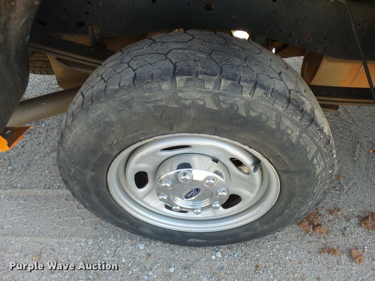 image for item L3303 2011 Ford F250 Super Duty SuperCab pickup truck