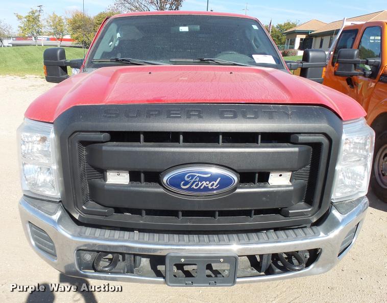 image for item L3304 2011 Ford F250 Super Duty SuperCab pickup truck