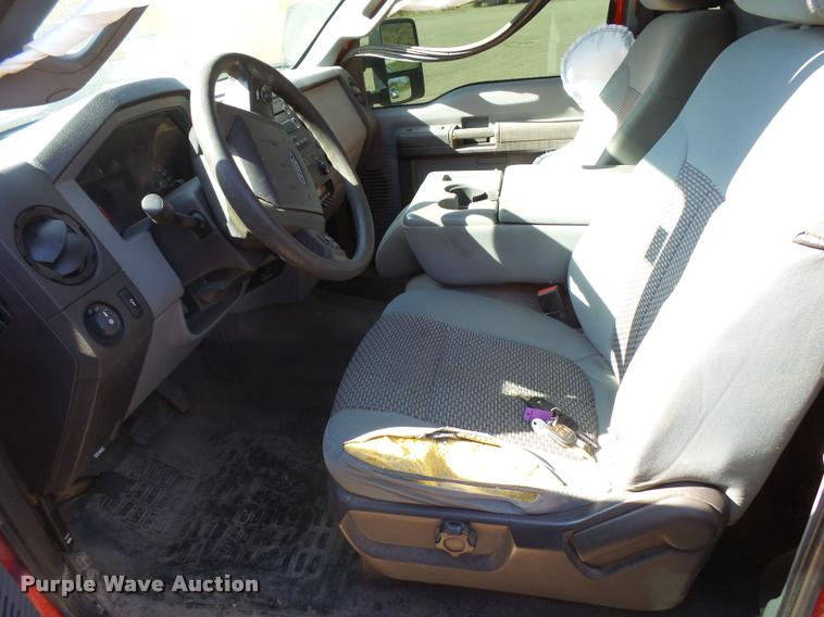 image for item L3304 2011 Ford F250 Super Duty SuperCab pickup truck