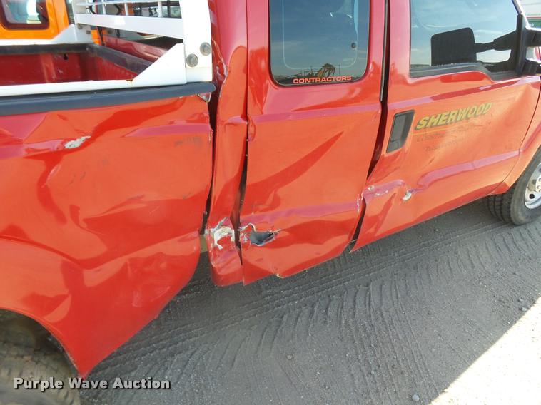 image for item L3304 2011 Ford F250 Super Duty SuperCab pickup truck