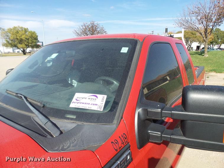 image for item L3304 2011 Ford F250 Super Duty SuperCab pickup truck