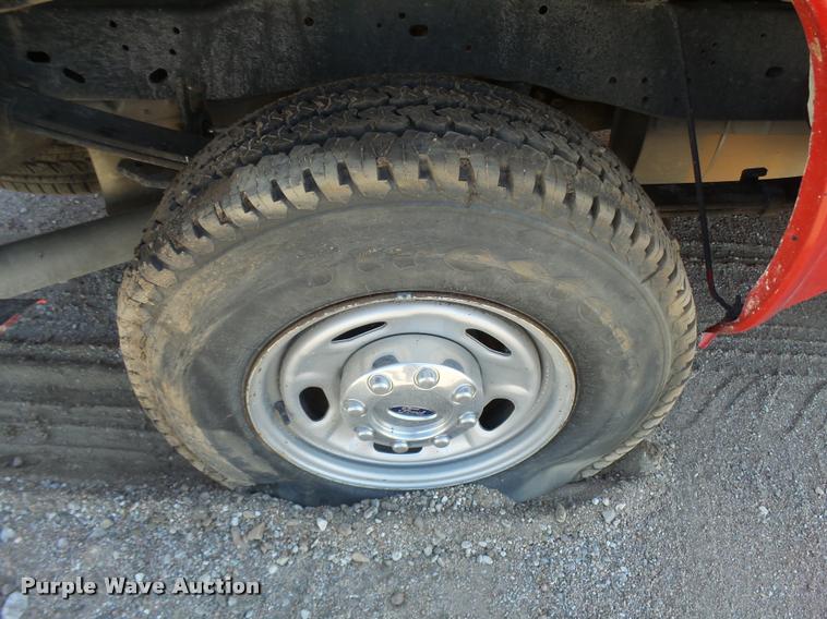 image for item L3304 2011 Ford F250 Super Duty SuperCab pickup truck