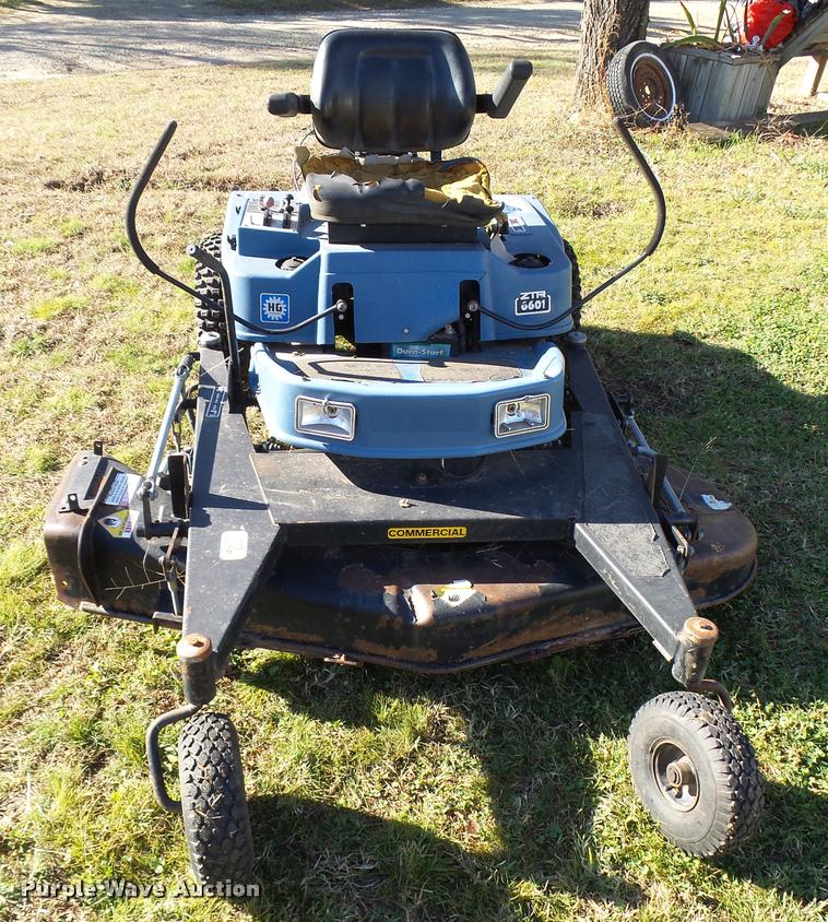 Dixon 6601 ZTR lawn mower in Haysville, KS Item L3396 sold Purple Wave