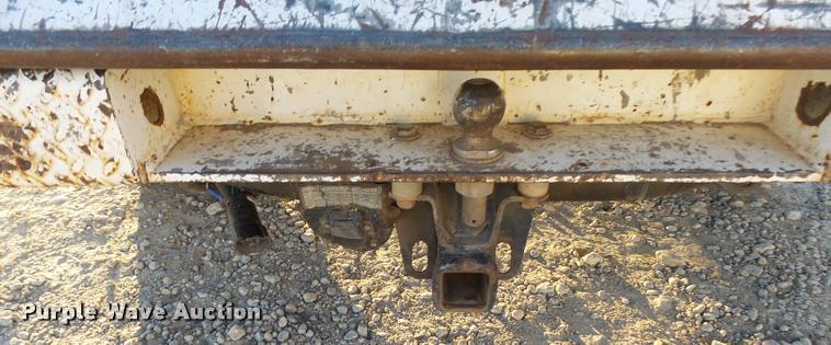 image for item L3446 2006 GMC Sierra 2500HD Crew Cab utility truck