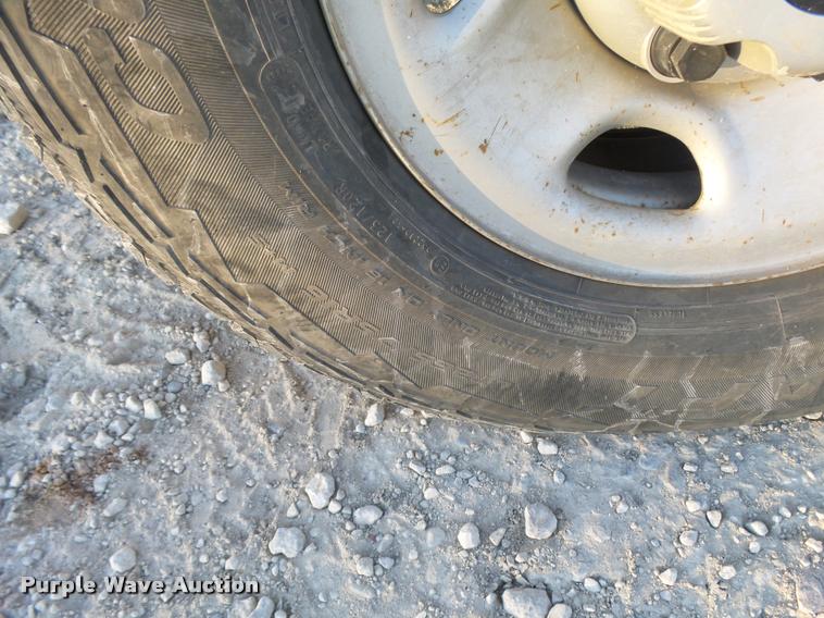 image for item L3446 2006 GMC Sierra 2500HD Crew Cab utility truck