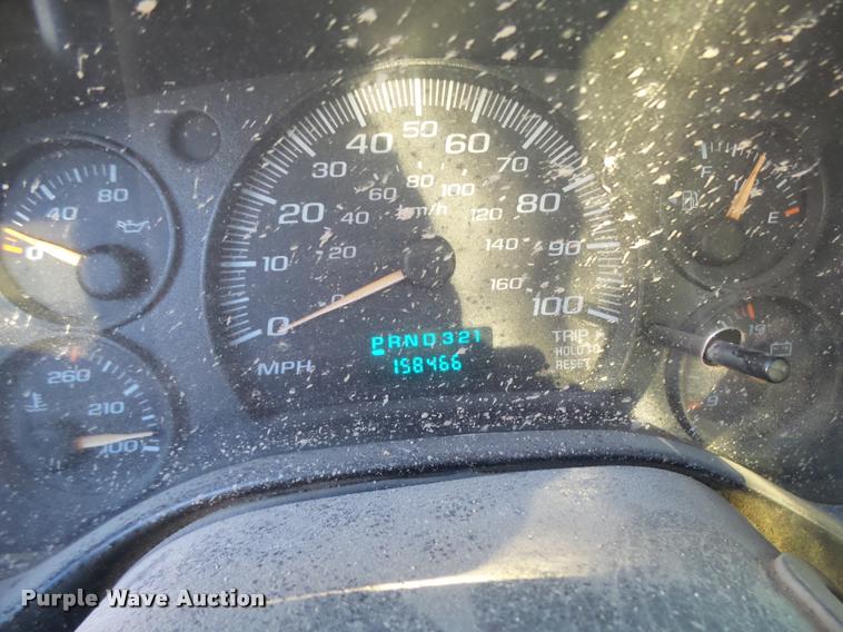 image for item L3447 2006 Chevrolet Express 3500 van