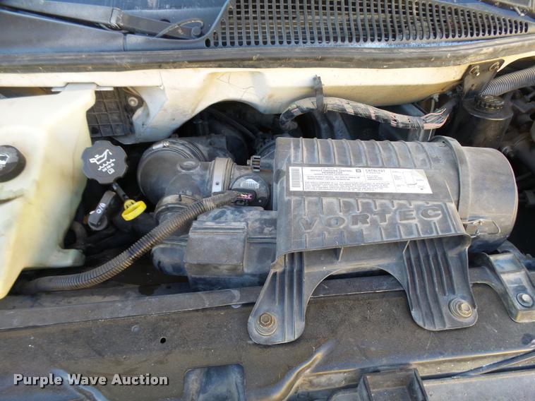 image for item L3447 2006 Chevrolet Express 3500 van