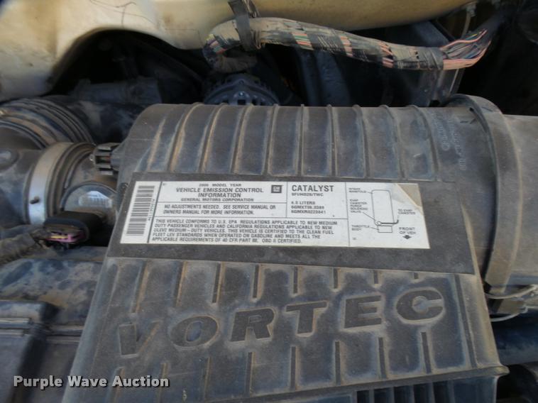 image for item L3447 2006 Chevrolet Express 3500 van