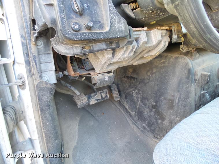 image for item L3447 2006 Chevrolet Express 3500 van