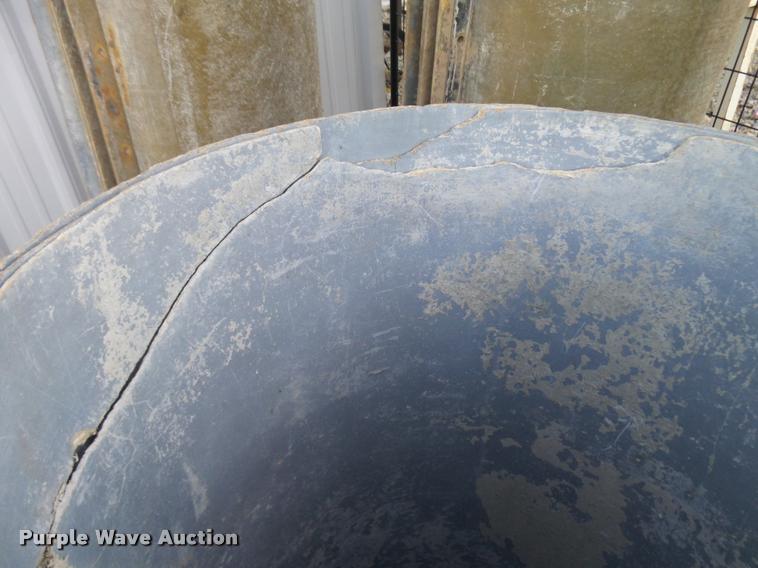 image for item L3455 MFG fiberglass round column forms