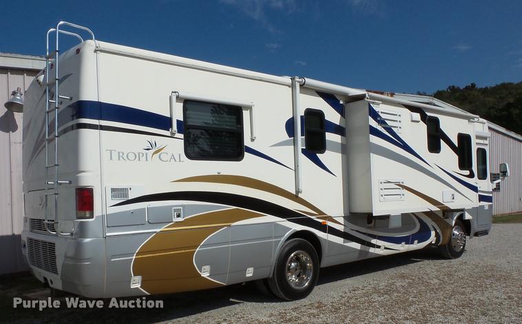 image for item L3553 2005 Tropi Cal RV