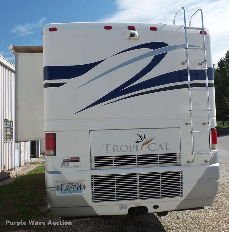 image for item L3553 2005 Tropi Cal RV