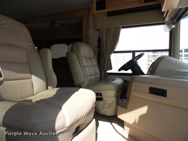 image for item L3553 2005 Tropi Cal RV