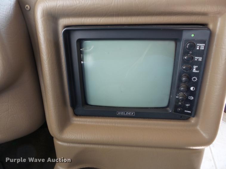 image for item L3553 2005 Tropi Cal RV