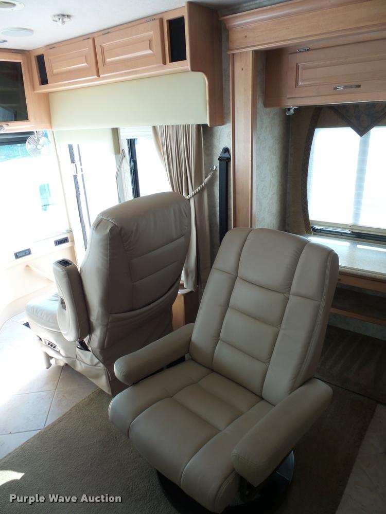 image for item L3553 2005 Tropi Cal RV