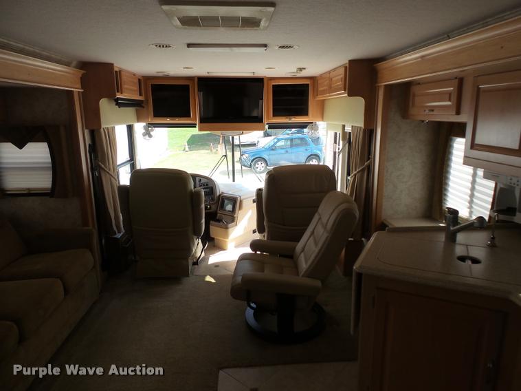 image for item L3553 2005 Tropi Cal RV