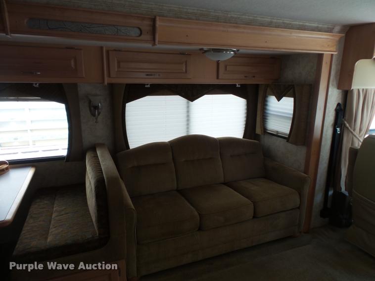 image for item L3553 2005 Tropi Cal RV