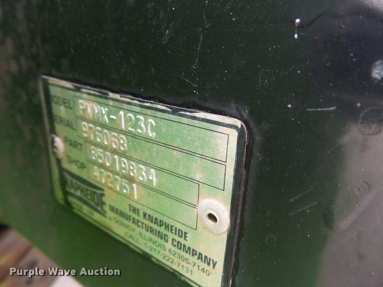 image for item L3559 2000 Chevrolet 3500 flatbed pickup truck