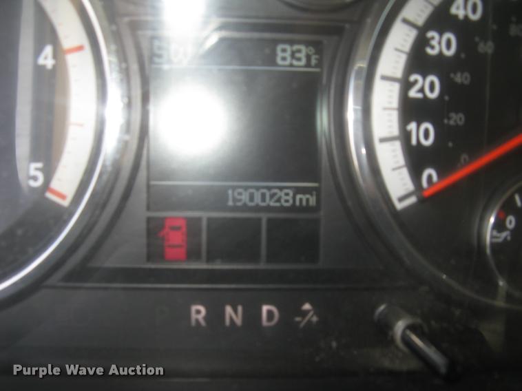 image for item L3902 2011 Dodge Ram 3500HD SLT Crew Cab flatbed pickup truck