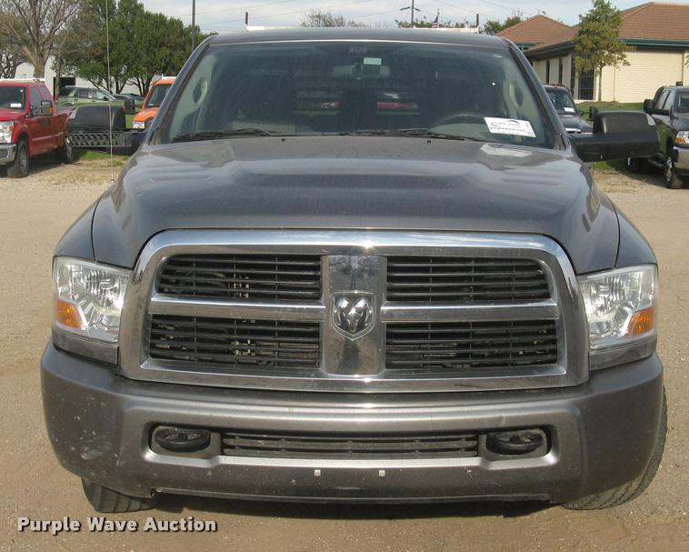 image for item L3904 2010 Dodge Ram 2500HD Crew Cab pickup truck