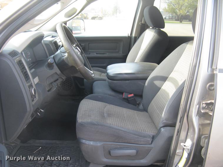 image for item L3904 2010 Dodge Ram 2500HD Crew Cab pickup truck