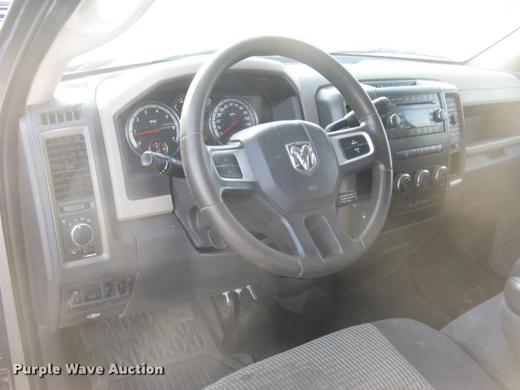 image for item L3904 2010 Dodge Ram 2500HD Crew Cab pickup truck