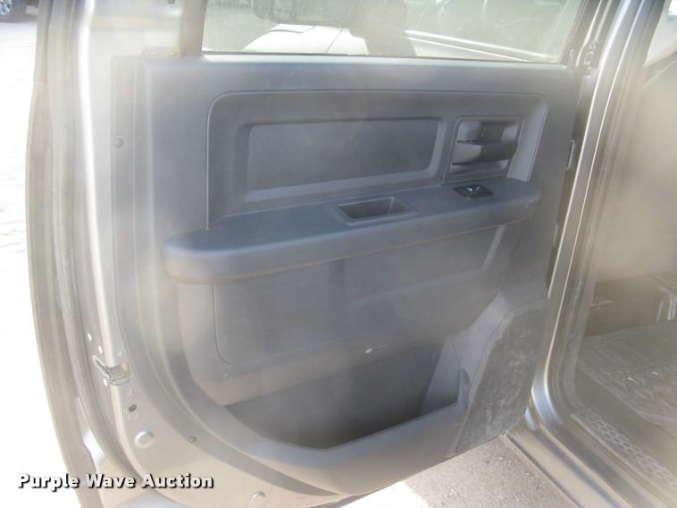 image for item L3904 2010 Dodge Ram 2500HD Crew Cab pickup truck