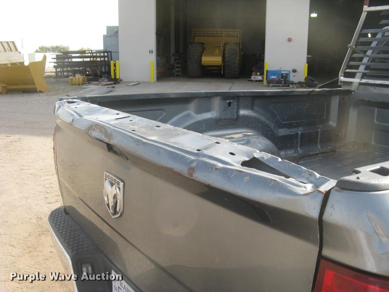 image for item L3904 2010 Dodge Ram 2500HD Crew Cab pickup truck