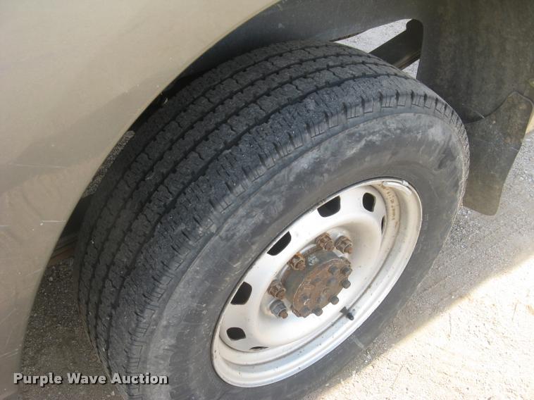 image for item L3904 2010 Dodge Ram 2500HD Crew Cab pickup truck