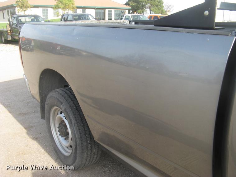 image for item L3904 2010 Dodge Ram 2500HD Crew Cab pickup truck