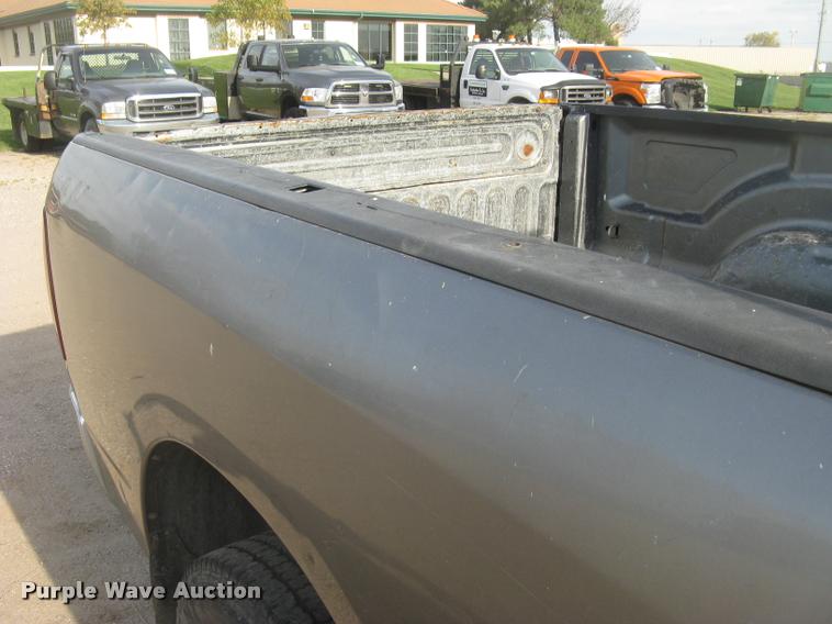 image for item L3904 2010 Dodge Ram 2500HD Crew Cab pickup truck