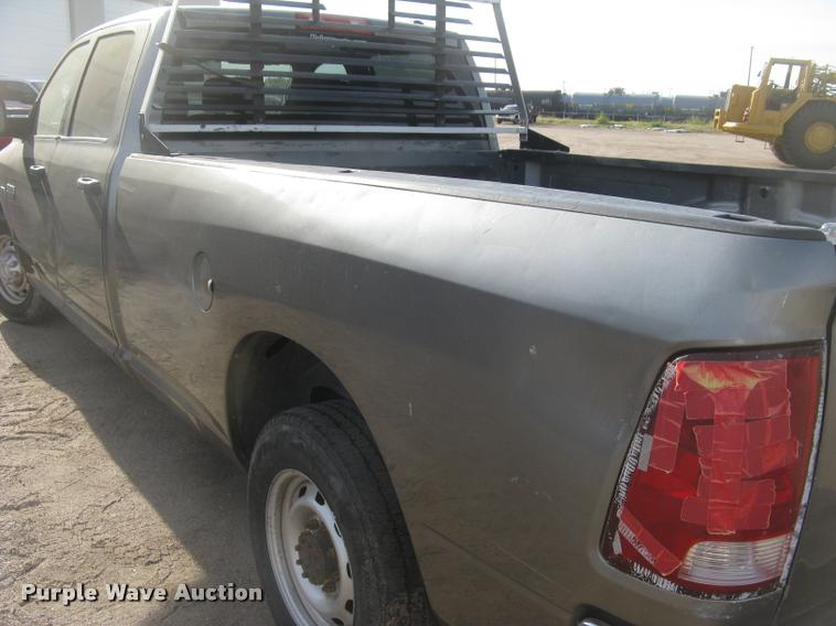 image for item L3904 2010 Dodge Ram 2500HD Crew Cab pickup truck