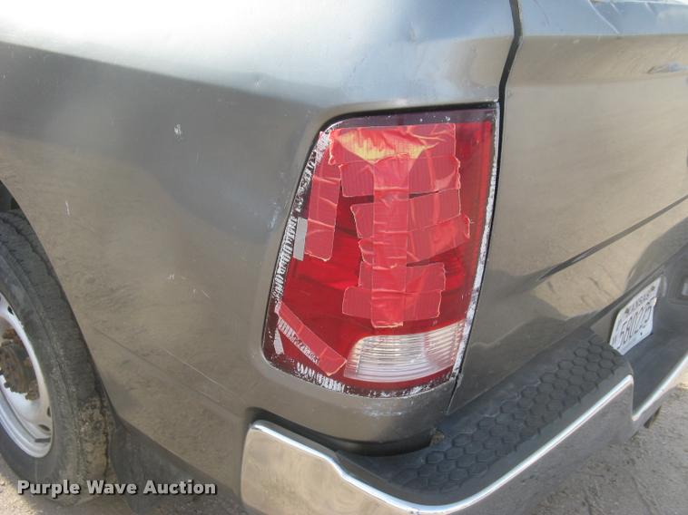 image for item L3904 2010 Dodge Ram 2500HD Crew Cab pickup truck