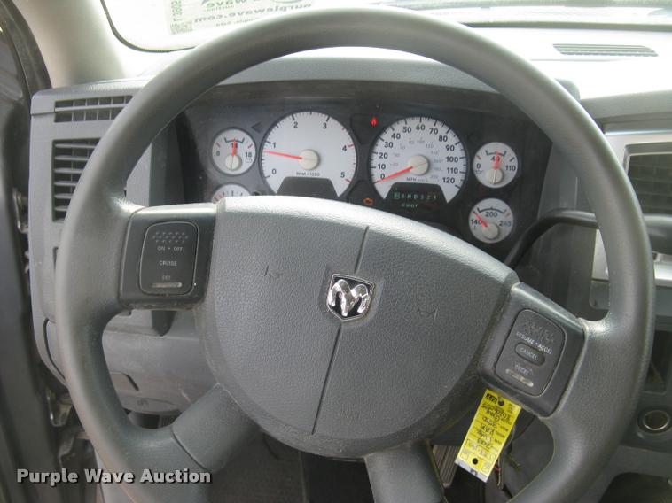 image for item L3905 2008 Dodge Ram 3500HD SLT Quad Cab flatbed pickup truck