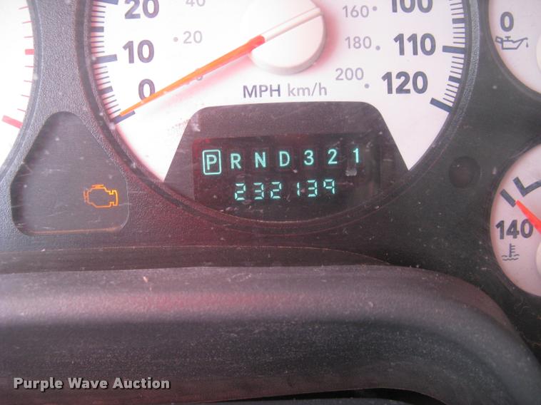 image for item L3905 2008 Dodge Ram 3500HD SLT Quad Cab flatbed pickup truck