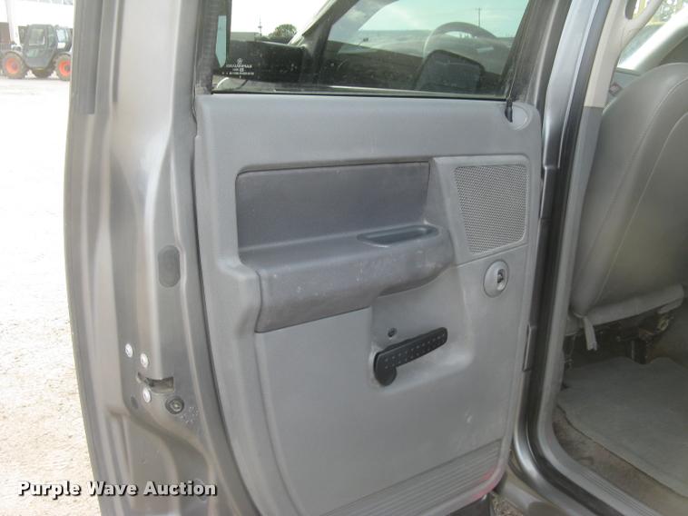 image for item L3905 2008 Dodge Ram 3500HD SLT Quad Cab flatbed pickup truck