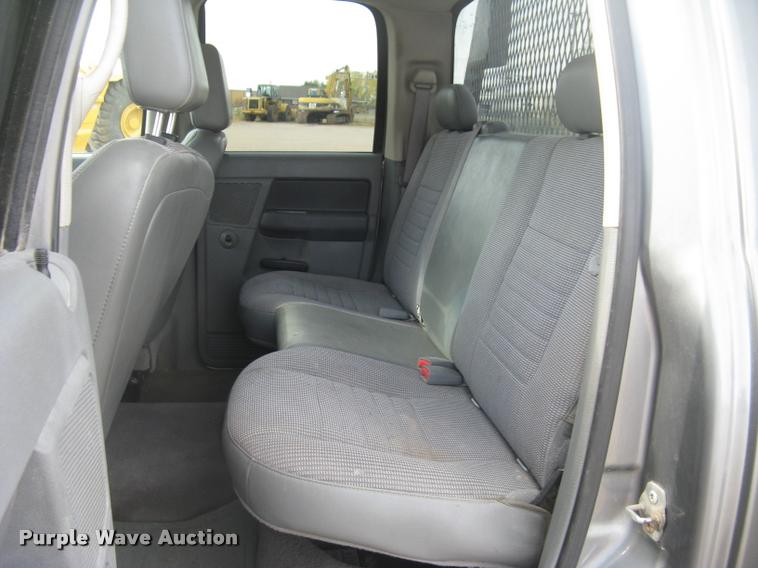 image for item L3905 2008 Dodge Ram 3500HD SLT Quad Cab flatbed pickup truck