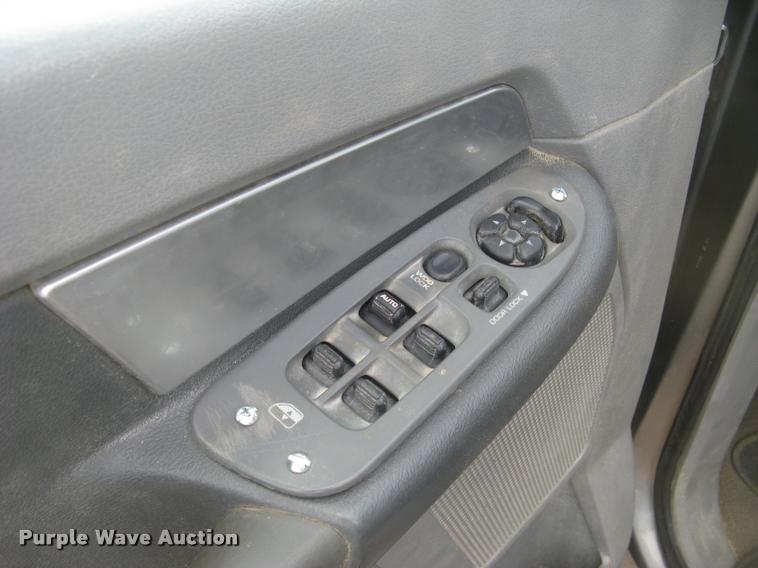 image for item L3905 2008 Dodge Ram 3500HD SLT Quad Cab flatbed pickup truck