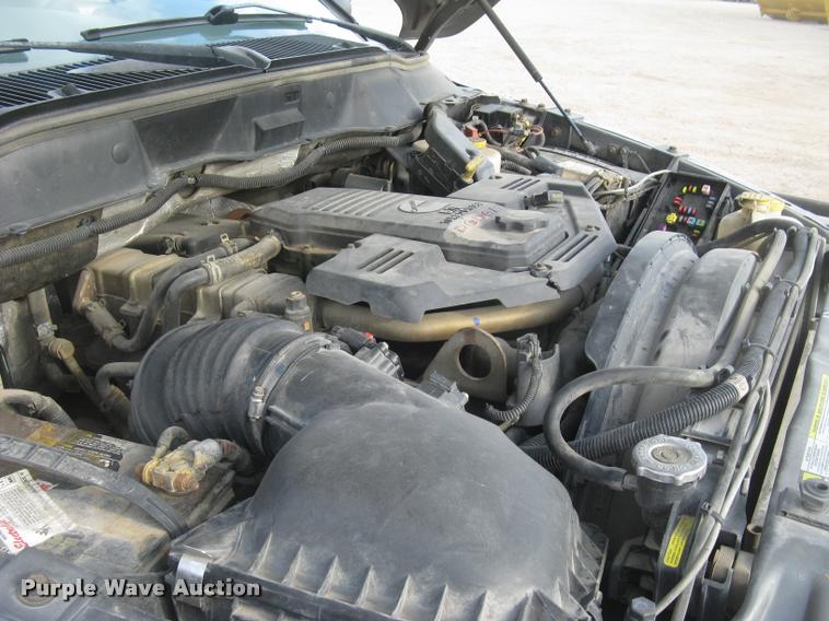 image for item L3905 2008 Dodge Ram 3500HD SLT Quad Cab flatbed pickup truck