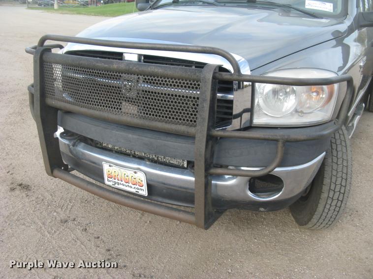 image for item L3905 2008 Dodge Ram 3500HD SLT Quad Cab flatbed pickup truck