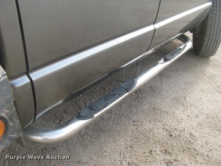 image for item L3905 2008 Dodge Ram 3500HD SLT Quad Cab flatbed pickup truck