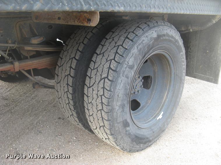 image for item L3905 2008 Dodge Ram 3500HD SLT Quad Cab flatbed pickup truck