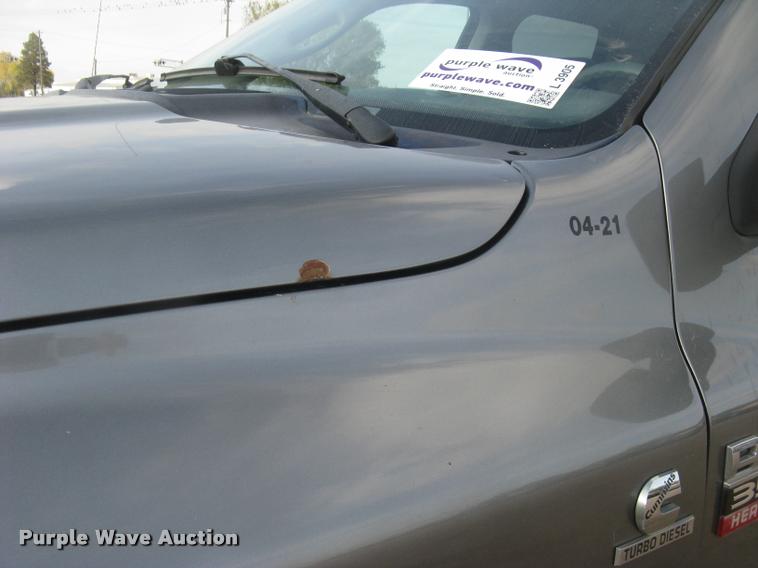 image for item L3905 2008 Dodge Ram 3500HD SLT Quad Cab flatbed pickup truck