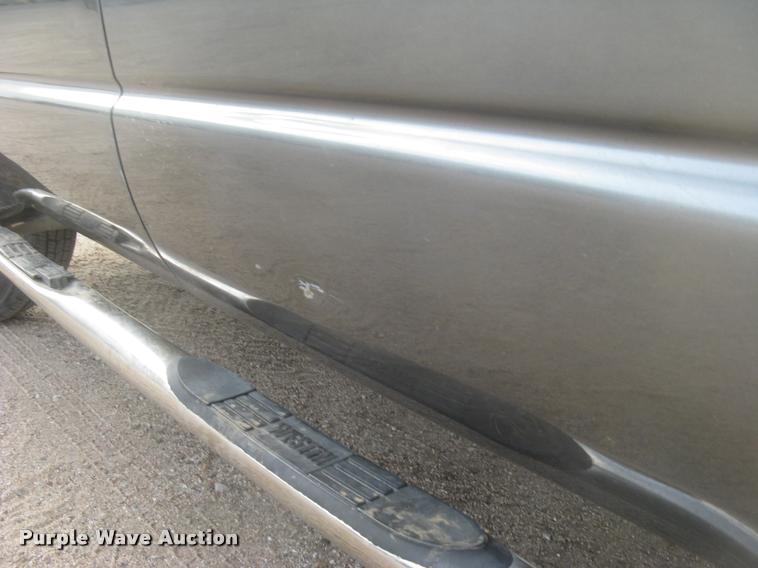 image for item L3905 2008 Dodge Ram 3500HD SLT Quad Cab flatbed pickup truck