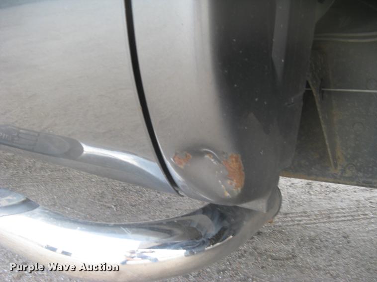 image for item L3905 2008 Dodge Ram 3500HD SLT Quad Cab flatbed pickup truck