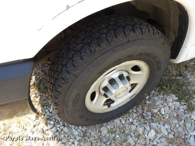 image for item L4359 2008 Chevrolet Express van